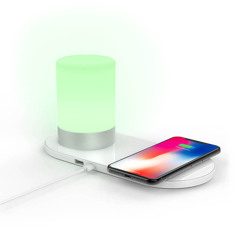 Lampada RGB con ricarica wireless (per iPhone o telefono Android)